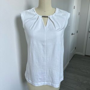 Brunello Cucinelli white cotton top with monili tab